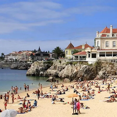 Double Near Lisbon & Sintra Δωμάτια σε οικογενειακή κατοικία *