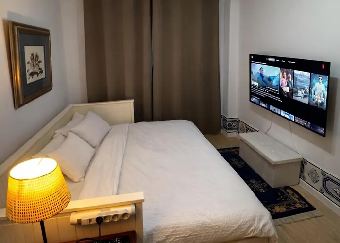 Homestay Double Near Lisbon & Sintra Queluz